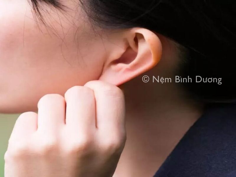 Những điều thú vị của việc xoa tai sau khi thức dậy - bạn đã biết chưa?