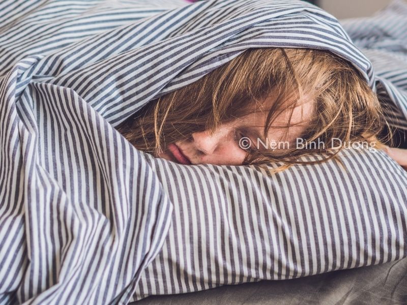Bí Quyết Giúp Bạn Ngủ Ngon Khi Có Tiếng Ồn Xung Quanh 2 Bí Quyết Giúp Bạn Ngủ Ngon Khi Có Tiếng Ồn Xung Quanh