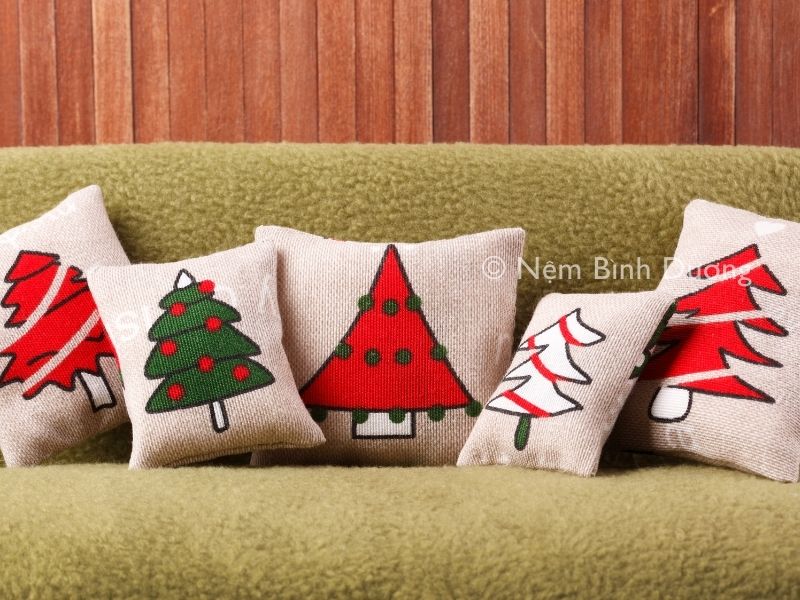 Mách bạn cách giặt gối tựa lưng sofa đơn giản, sạch như mới