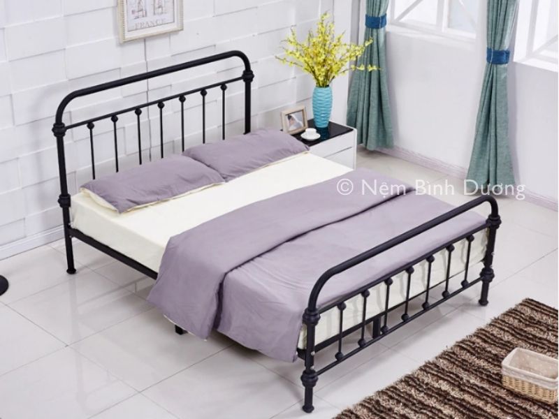 Ngủ giường sắt có tốt không? 7 ưu điểm của ngủ giường sắt