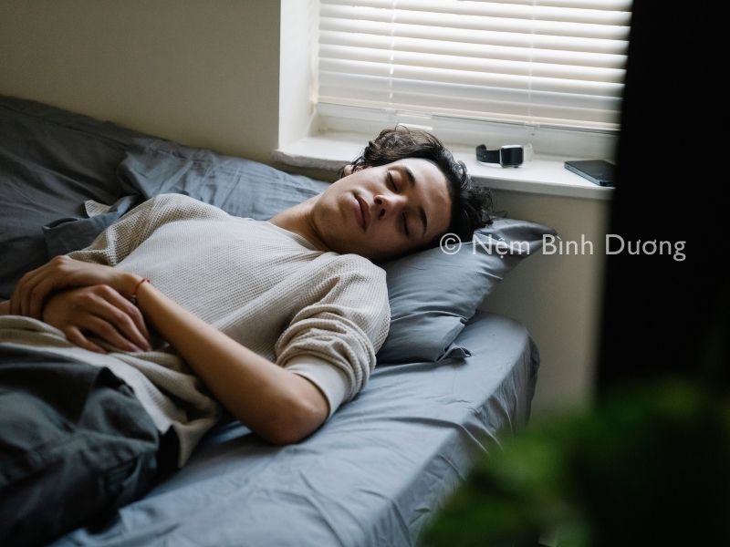 Liệu cơ thể có bị tổn thương nếu ngủ nệm không phù hợp? 1 Liệu cơ thể có bị tổn thương nếu ngủ nệm không phù hợp?