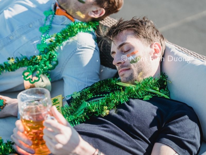 Bí quyết giúp bạn vẫn có thể ngủ ngon sau khi say mèm