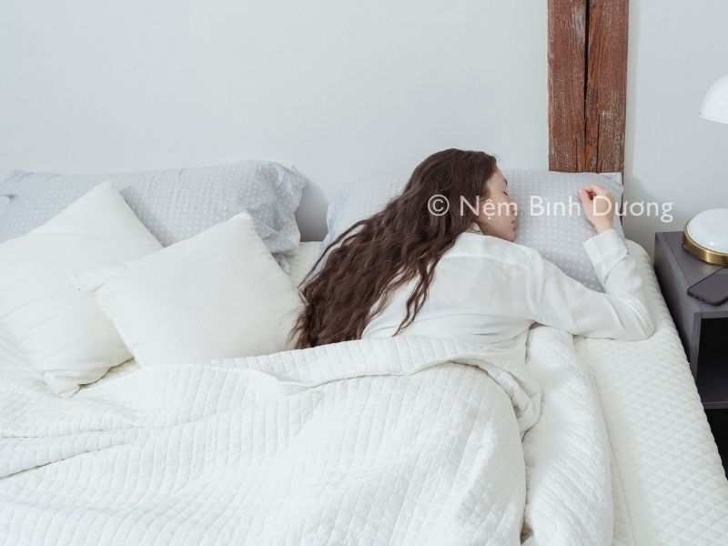 Nắm ngay 12+ cách để tĩnh tâm trước khi ngủ để có một giấc ngủ chất lượng