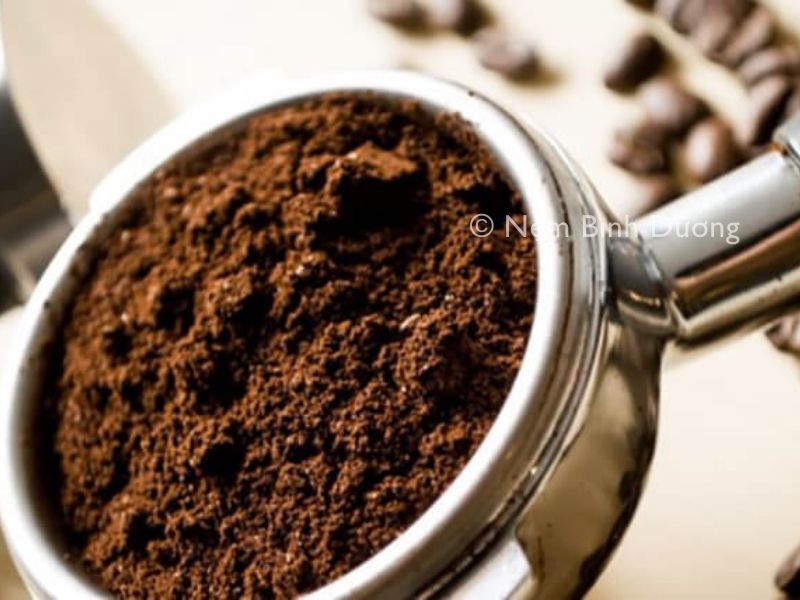 Cách đuổi kiến hiệu quả - Dùng cà phê