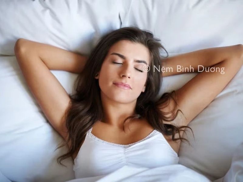 Cách ngủ tốt nhất để trẻ lâu