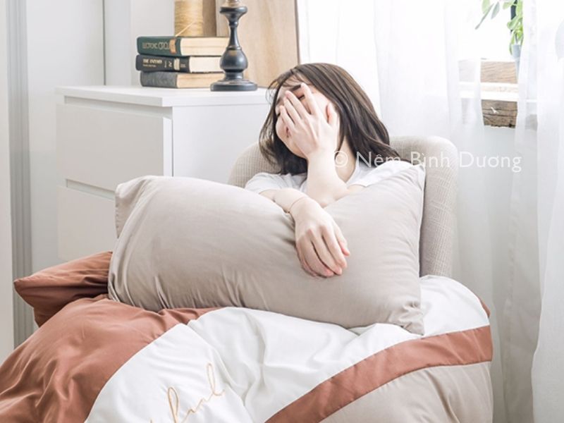 Cách khắc phục tình trạng ngủ dậy tóc bị bết2 Cách khắc phục tình trạng ngủ dậy tóc bị bết