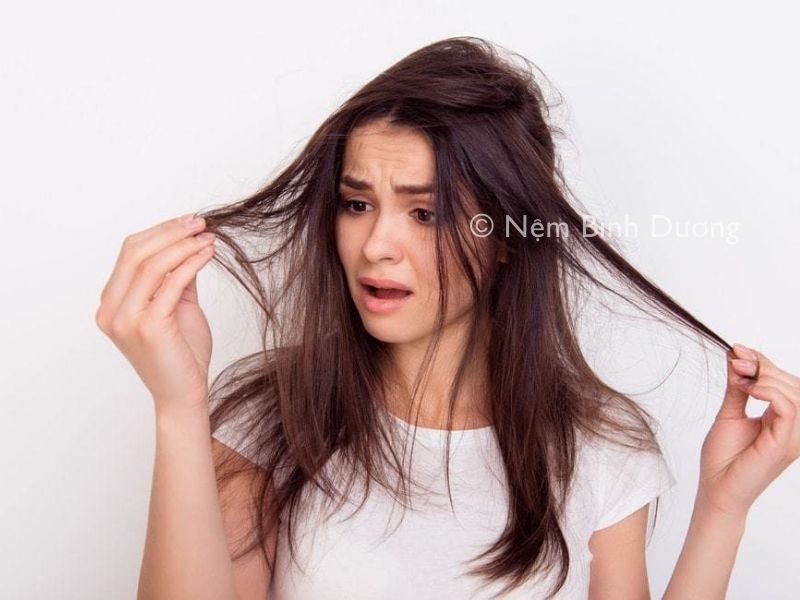 Ngủ dậy tóc bị dựng - Cách khắc phục đơn giản