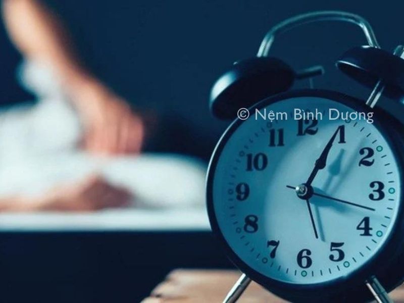 Thói quen thức khuya có bị lùn không? Rối loạn đồng hồ sinh học