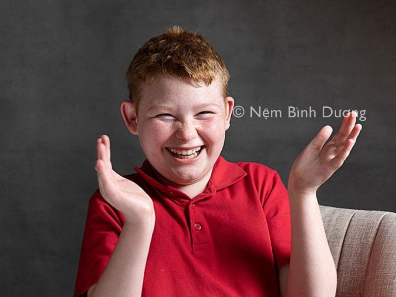 Cười nhiều có sao không? Lợi ích của tiếng cười