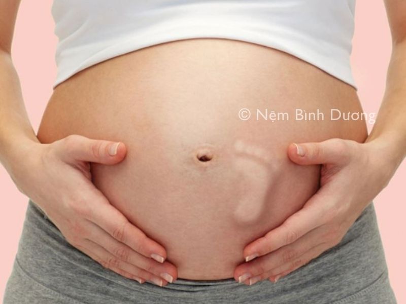 Cách theo dõi chu kỳ thức - ngủ của thai nhi