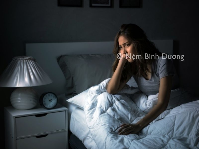 Hiểu rõ nguyên nhân mất ngủ vì suy nghĩ quá nhiều