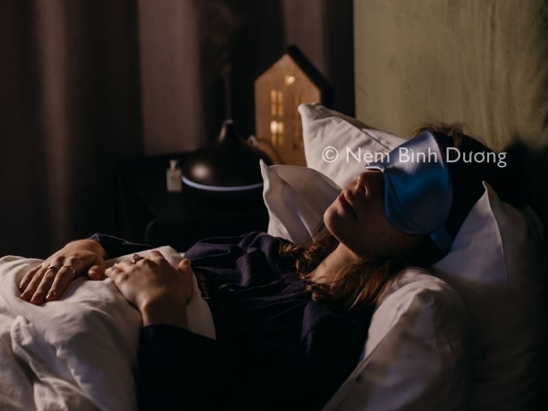 Lý do khiến bạn ngủ bị giật mình? Cách khắc phục hiệu quả