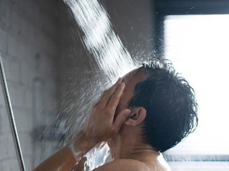 Mới ngủ dậy có nên tắm không? - Những điều cần lưu ý khi tắm mới ngủ dậy1 Mới ngủ dậy có nên tắm không? - Những điều cần lưu ý khi tắm mới ngủ dậy