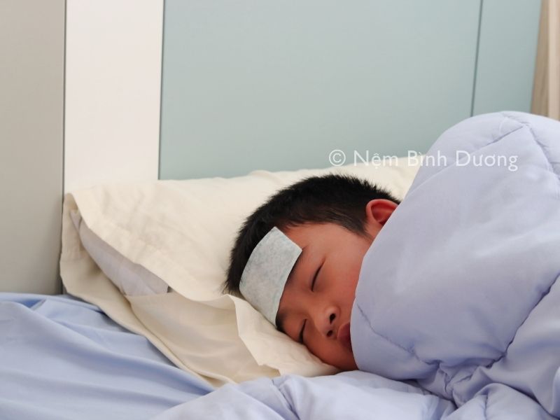 Mách bạn 7 cách ngủ ngon khi bị sốt cực hiệu quả