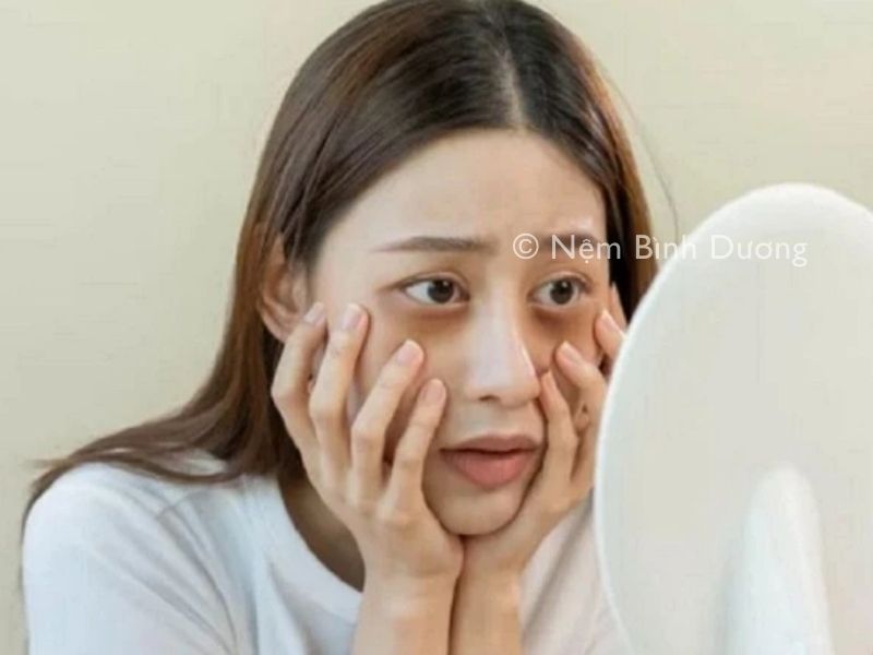 Ngủ sớm mà mắt vẫn thâm - Lý do vì sao? Cách điều trị hiệu quả1 Ngủ sớm mà mắt vẫn thâm - Lý do vì sao? Cách điều trị hiệu quả
