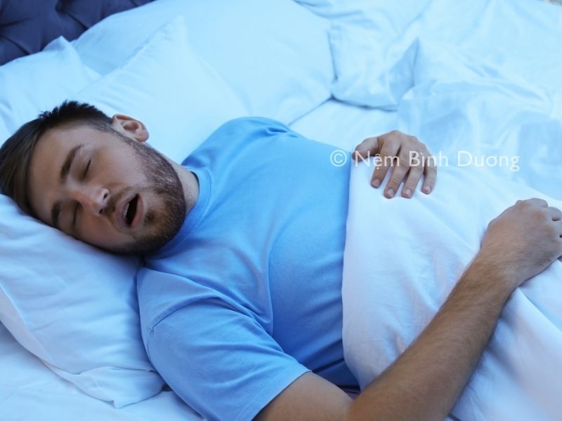 Nguyên nhân ngủ ngáy là do đâu? Cách để khắc phục vấn đề này