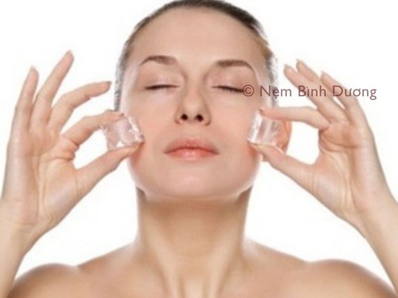 Tần suất chườm đá lạnh lên da mặt