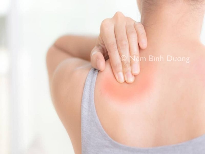 Cách khắc phục triệu chứng đau vai gáy khi ngủ dậy