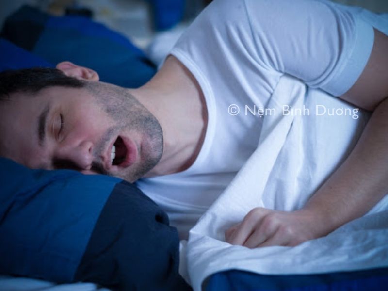 Nguyên nhân bị đau họng khi ngủ máy lạnh