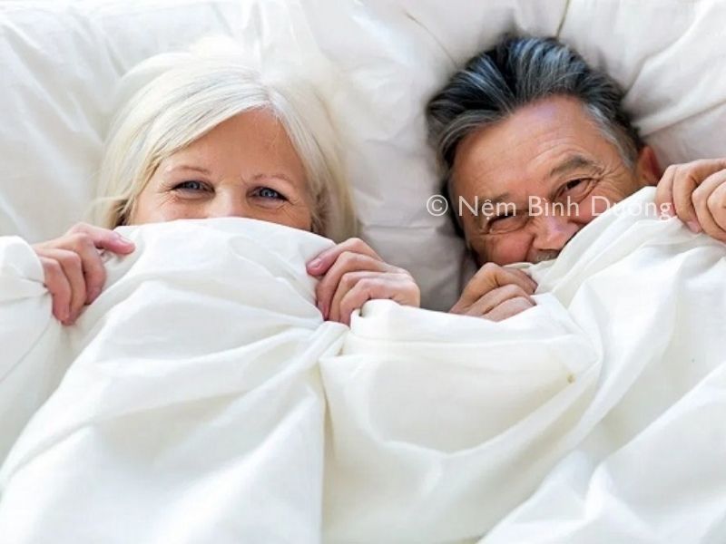 Chọn nệm phù hợp với người cao tuổi