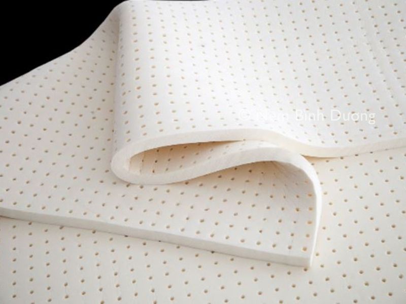 Độ dày nệm cao su ảnh hưởng thế nào đến trọng lượng của nệm?