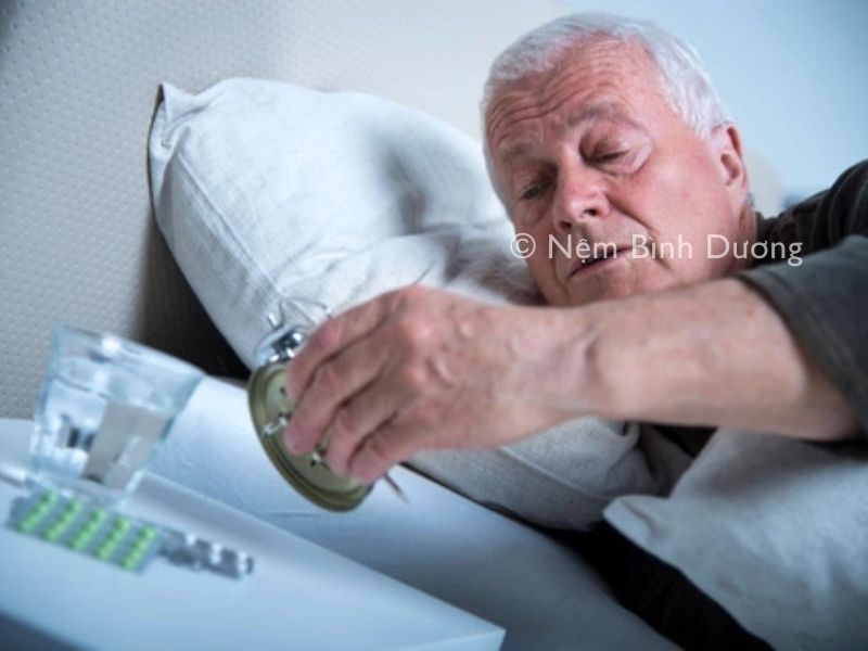 Rối loạn giấc ngủ ở người cao tuổi là gì?