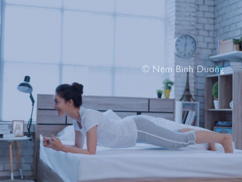 Thực hiện các bài tập nhẹ trước giờ ngủ 4 Thực hiện các bài tập nhẹ trước giờ ngủ
