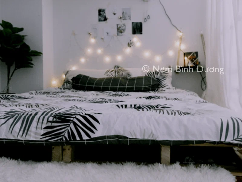 Trang trí giường pallet