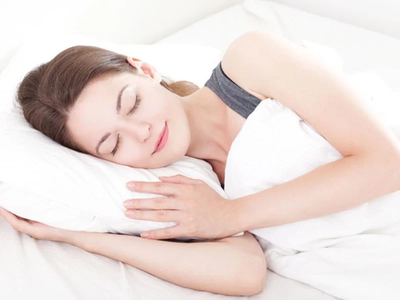 Nâng cao gối khi ngủ - Tư thế ngủ khi nghẹt mũi