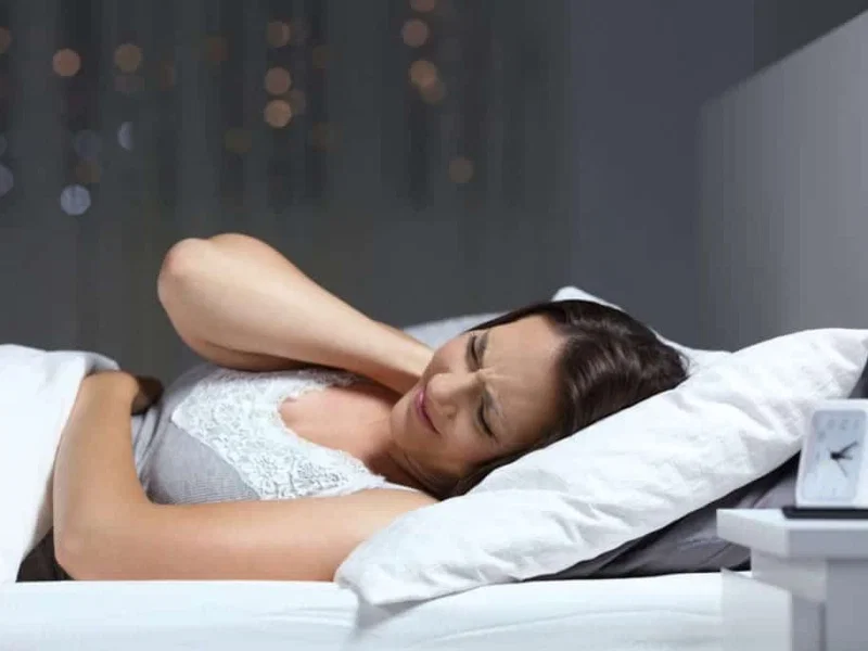 Tư thế ngủ đau vai gáy