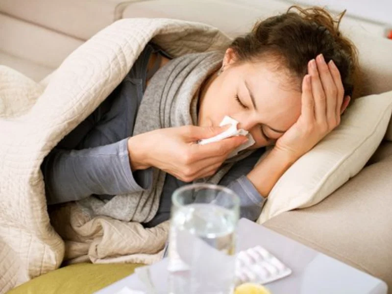 Tư thế ngủ khi nghẹt mũi hiệu quả