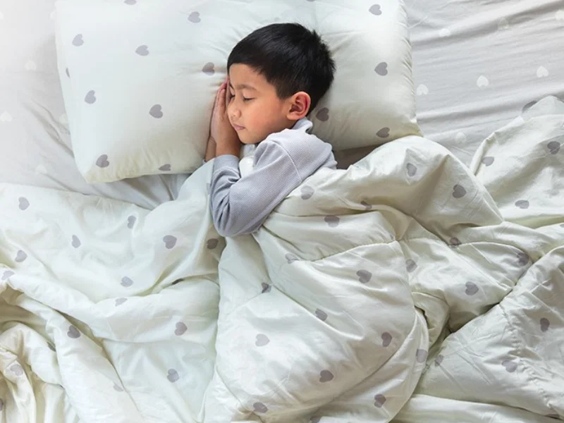 Tư thế ngủ phát triển chiều cao