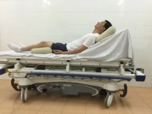 Tư thế ngủ sau khi mổ dây chằng