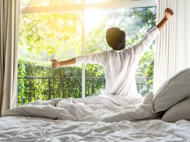 Kéo giãn cơ khi thức dậy