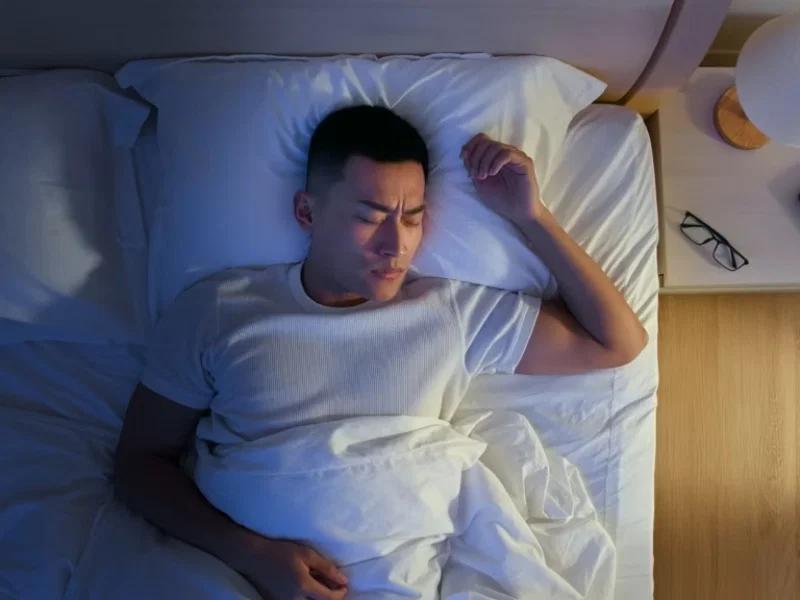 Ngủ bị bóng đè là sao?