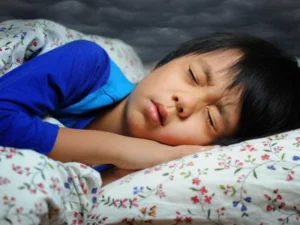 Ngủ Hay Bị Giật Người: Nguyên Nhân Và Cách Khắc Phục Hiệu Quả