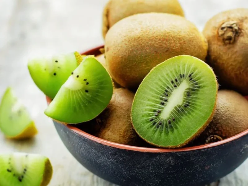 Kiwi – Dồi dào chất chống oxy hóa, hỗ trợ giấc ngủ sâu hơn