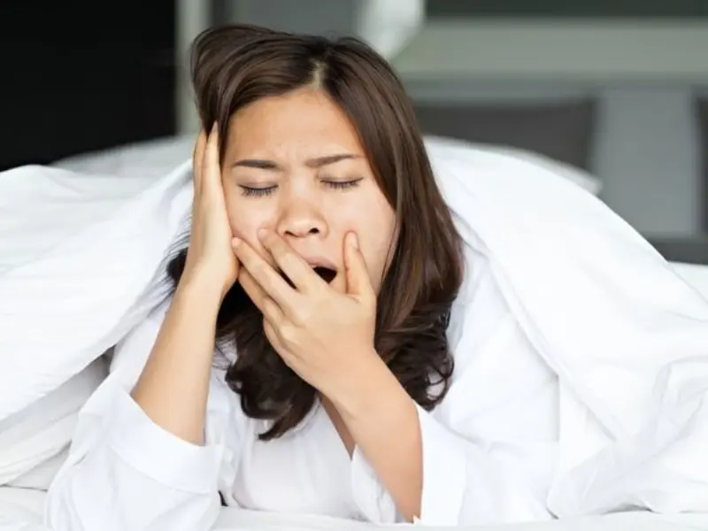 Cách xử lý khi bị mất ngủ kéo dài bằng việc thiết lập giờ ngủ cố định