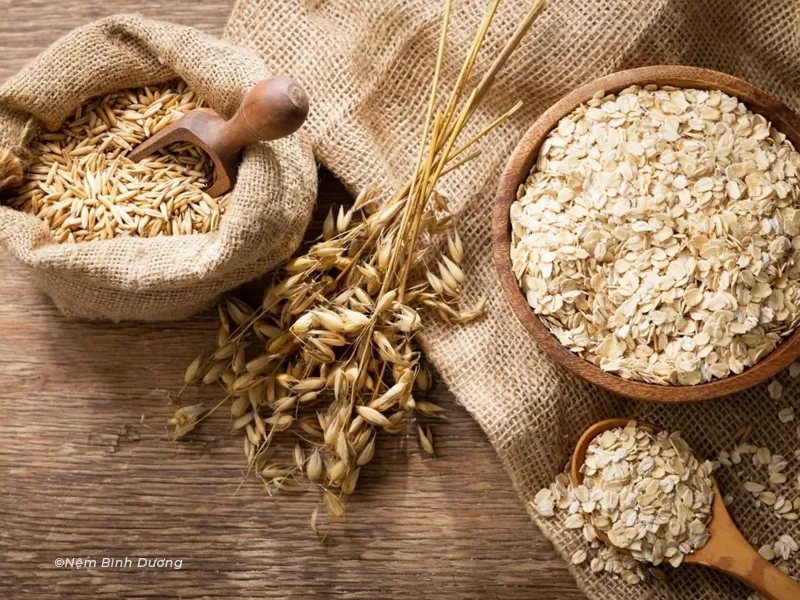 10 Thực phẩm giúp ngủ ngon tốt cho sức khỏe: Yến Mạch Tăng serotonin và melatonin