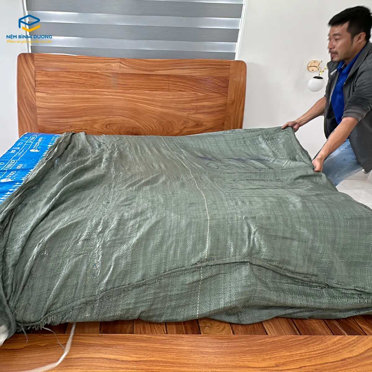 Giao nệm cao su Kim Cương Happy Gold dày 17cm tại Bến Cát 8 Giao nệm cao su Kim Cương Happy Gold dày 17cm tại Bến Cát